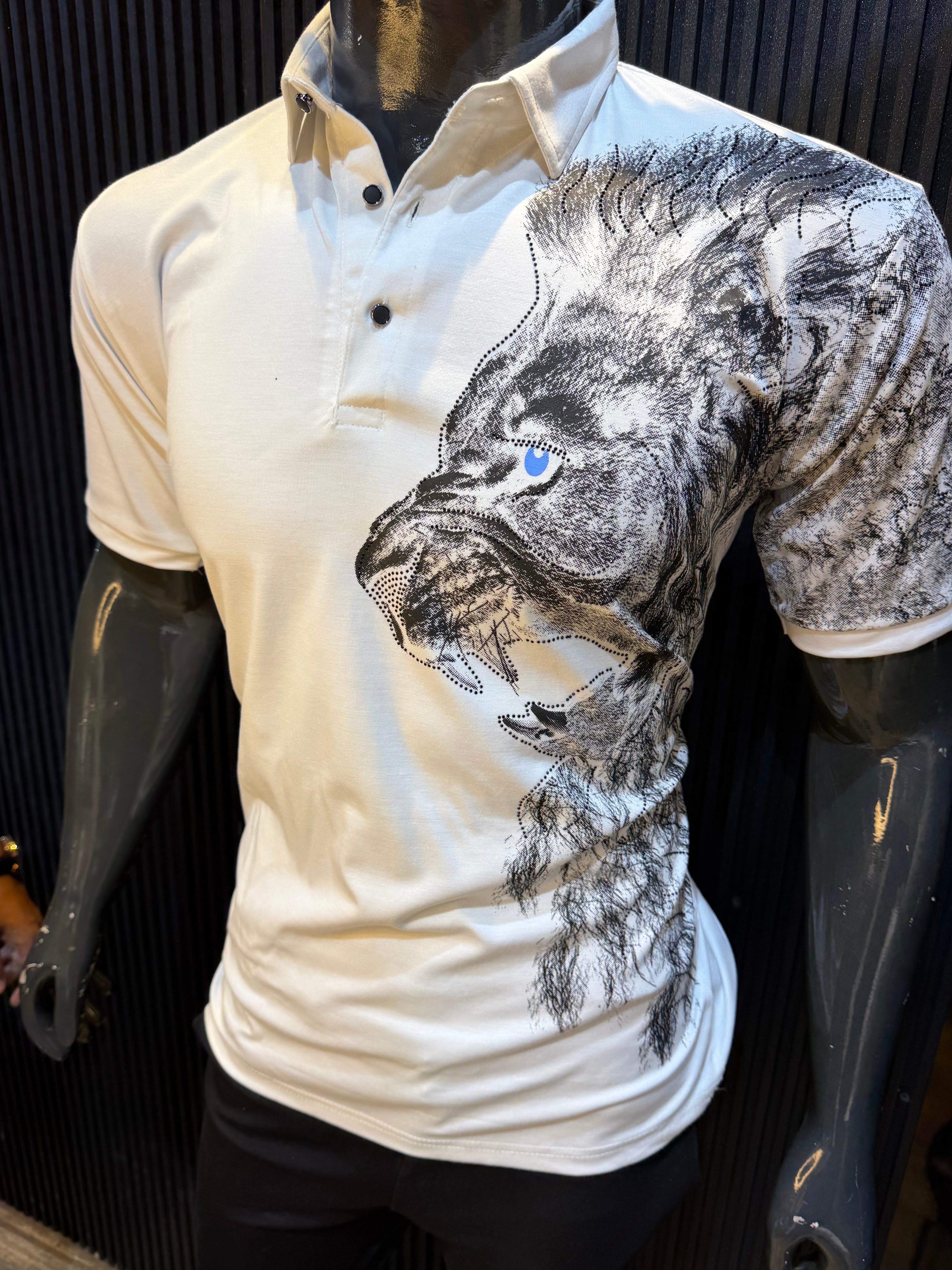 ONE SIDE LION