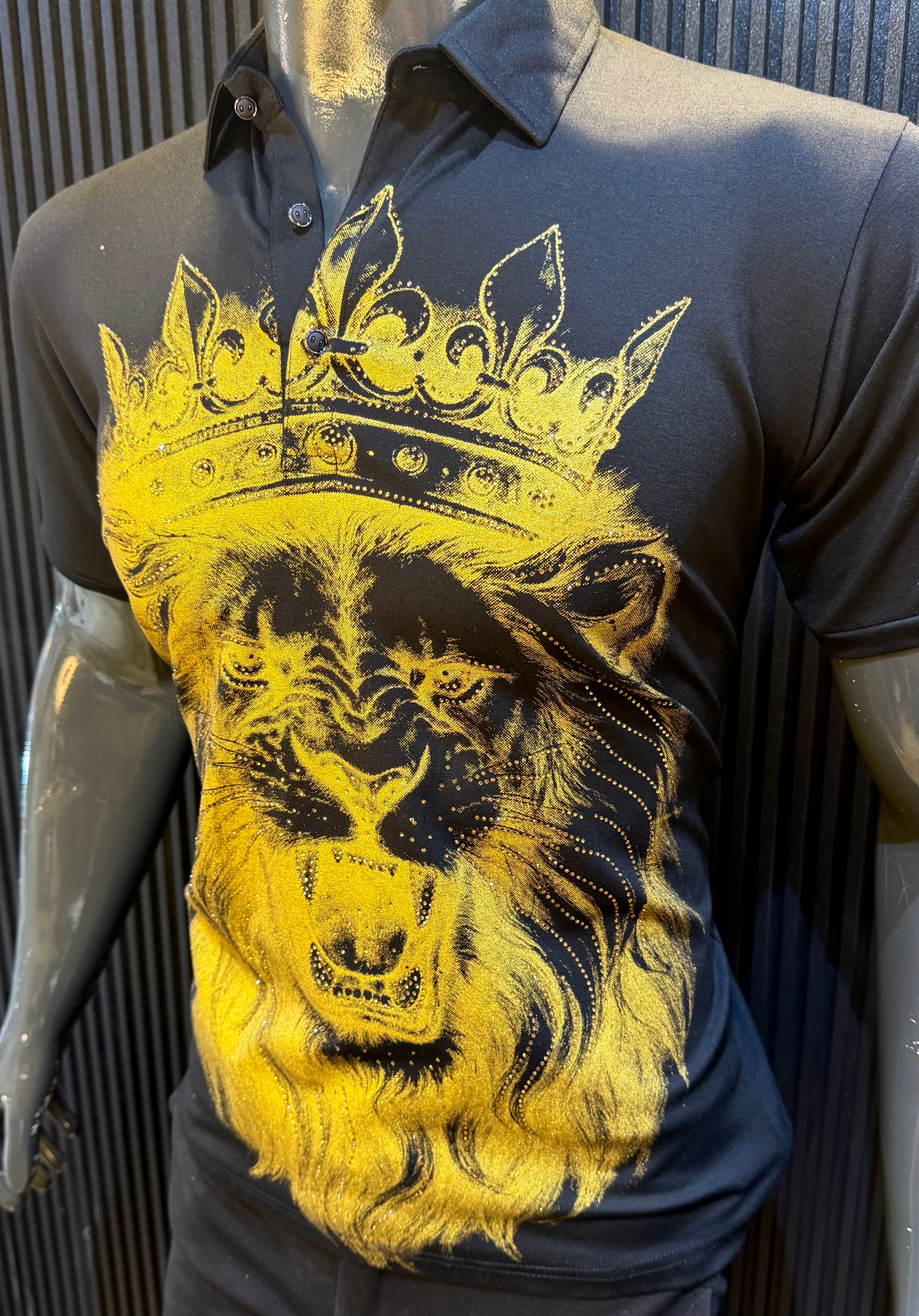 CROWN LION