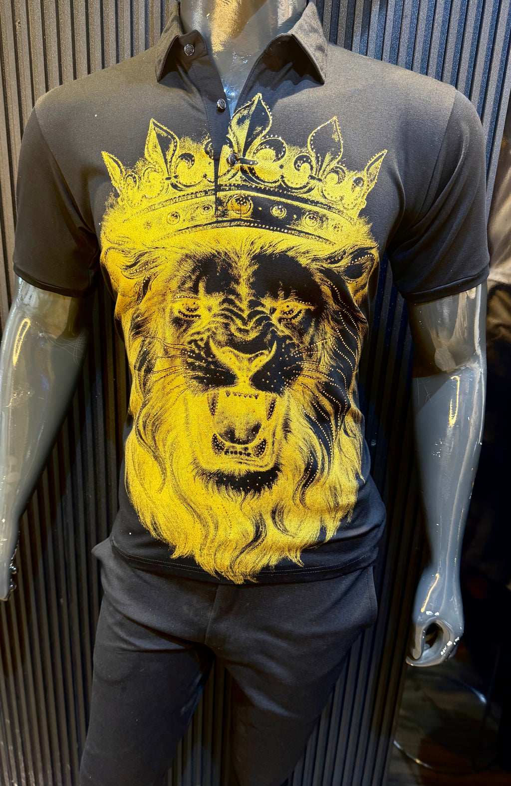 CROWN LION