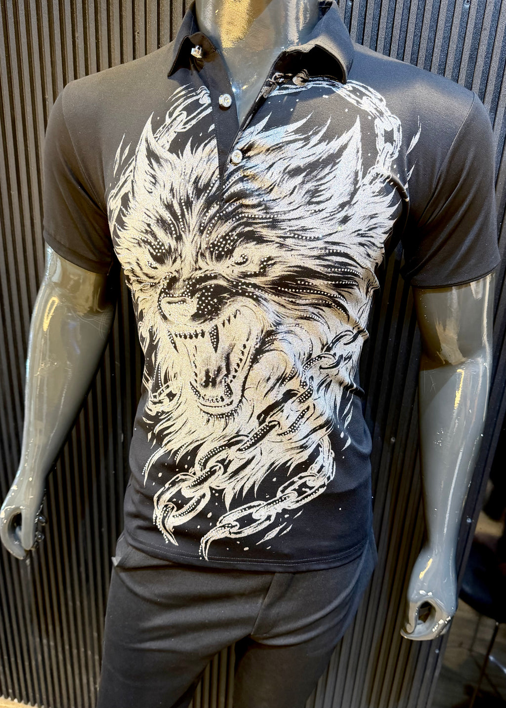 ANGRY WOLF