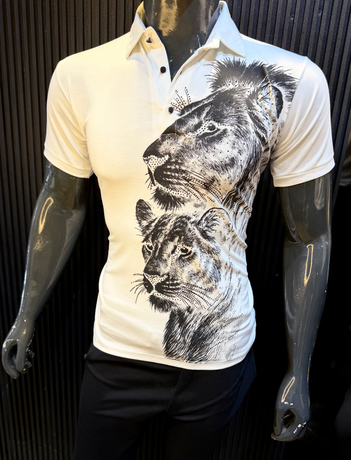 DOUBLE LION