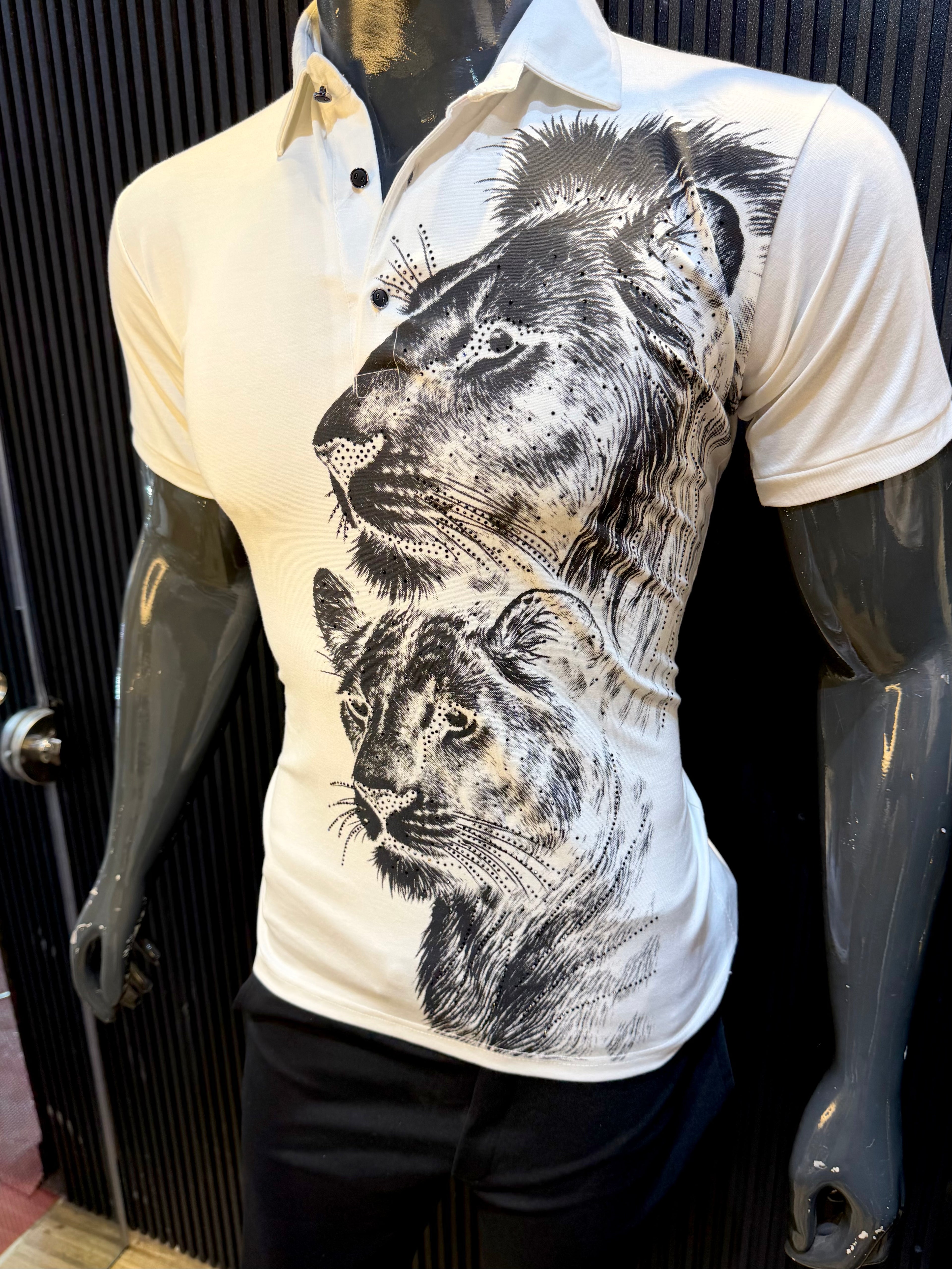 DOUBLE LION