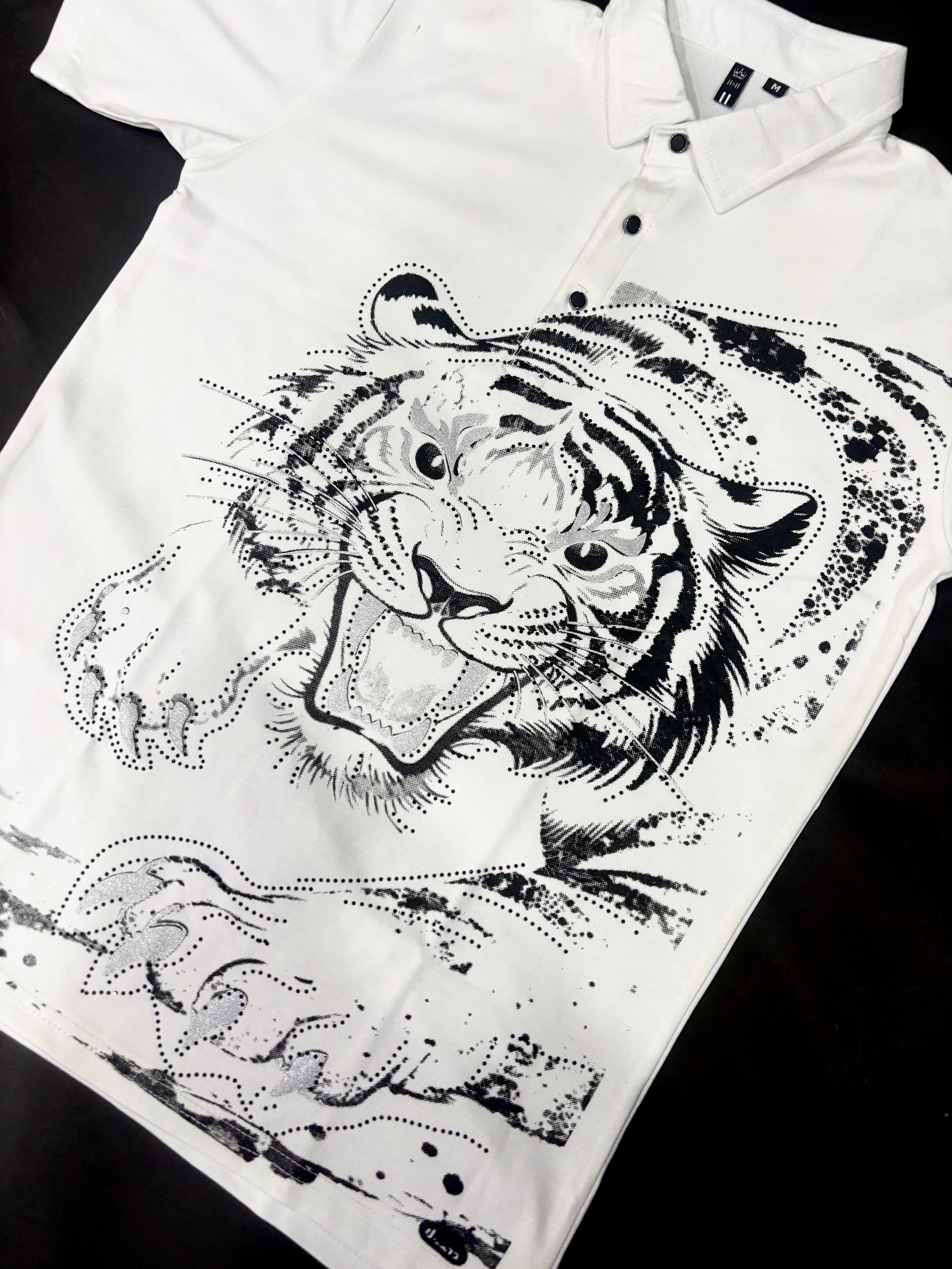 HUNTER LION